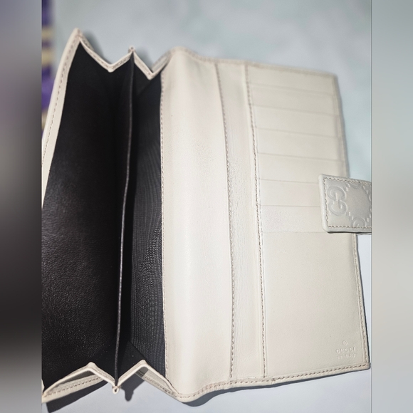 Gucci Guccissima Leather Flap Continental Wallet — Gray Embossed Leather - Picture 2 of 5